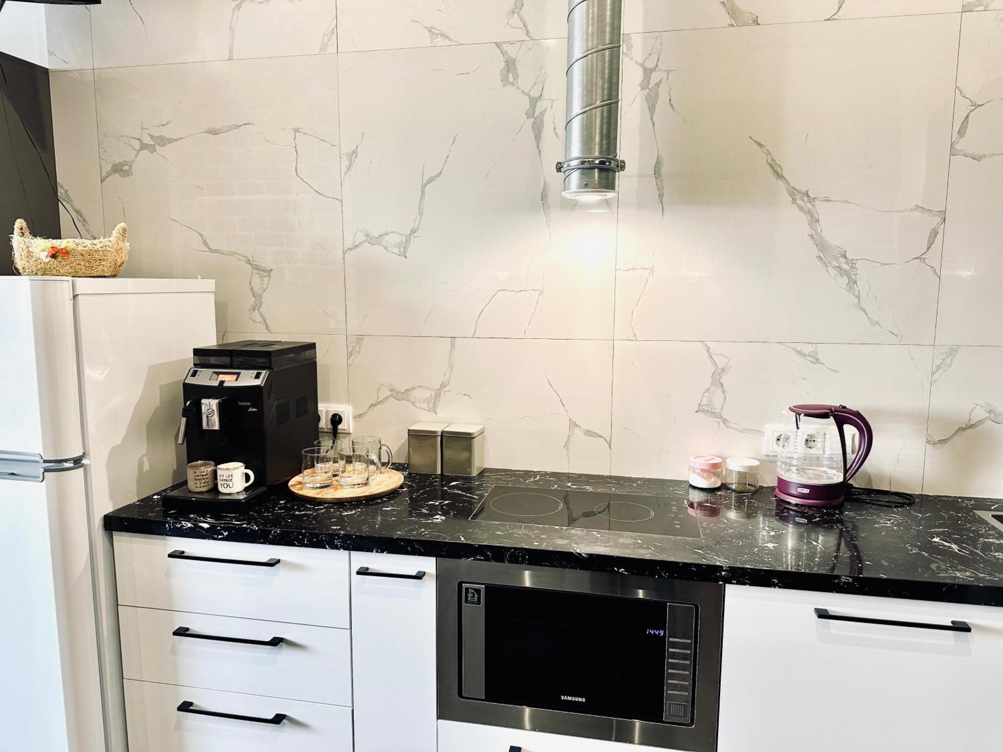 ריבנה Modern Apartments With A Coffee Machine In The City Center, A View Of The City מראה חיצוני תמונה